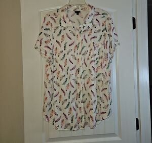Torrid Multicolor Feather Print Button Down Shirt